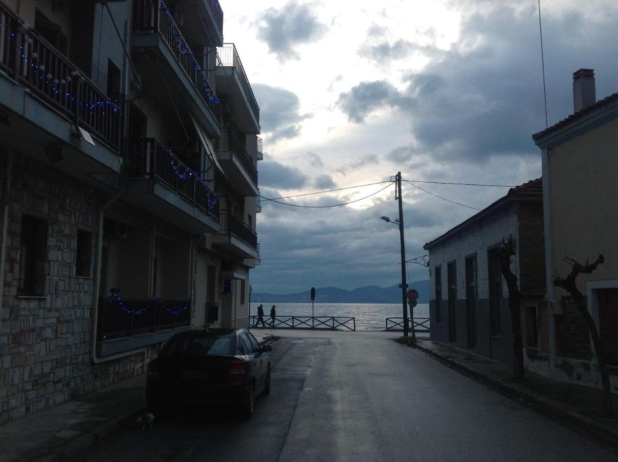 Filippos-Spectacular Area,,,-Sea- View- Apartments With Parking-49M2-Just Call For Price,Vacancy Etc,,-Next To Vallis Hotel,, 15Meters From Seaside!!! Αγριά Εξωτερικό φωτογραφία